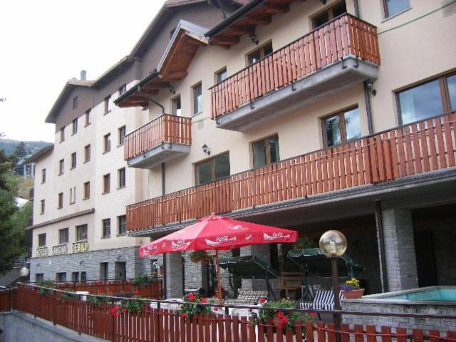 Hotel Savoia Debili Oulx Exterior foto